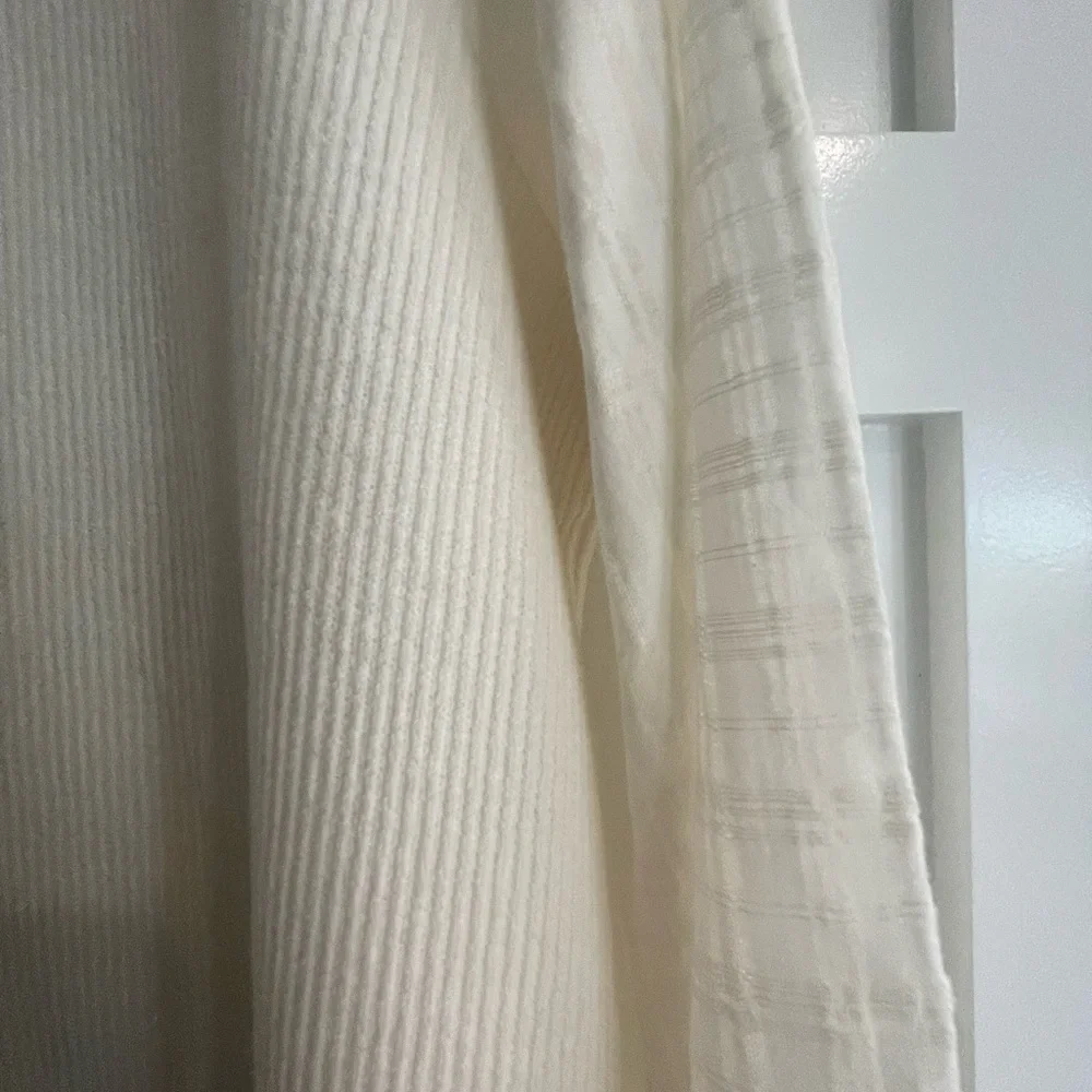Madewell Blouse - Picture 4 of 10